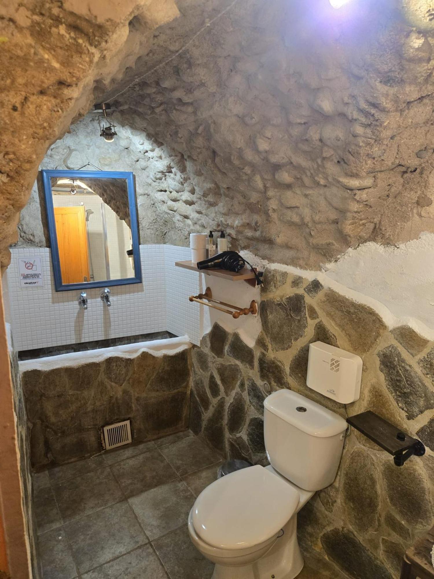 B&B Mas Torrencito Pet Friendly Parets de Ampurda Exterior photo